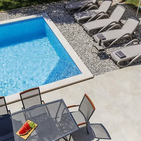 Cancar By Interhome * Фиорини